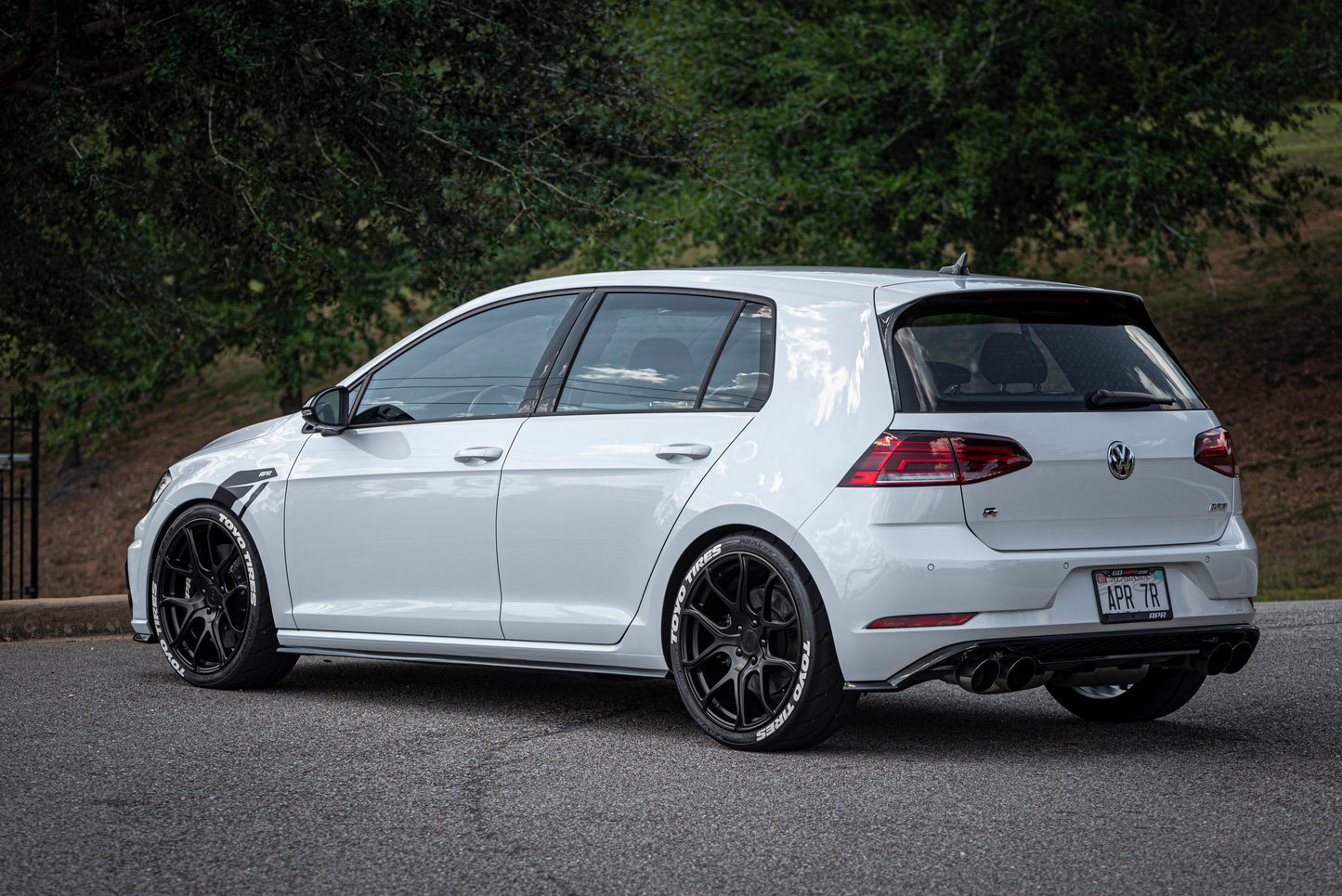 APR ROLL-CONTROL COILOVER SYSTEM - MQB AWD