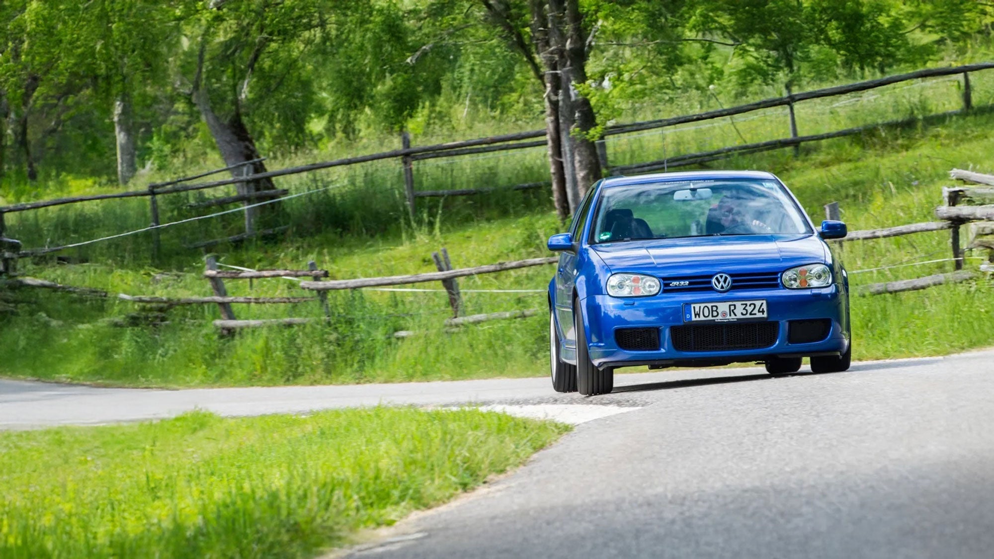 Volkswagen R32 MK4 Parts