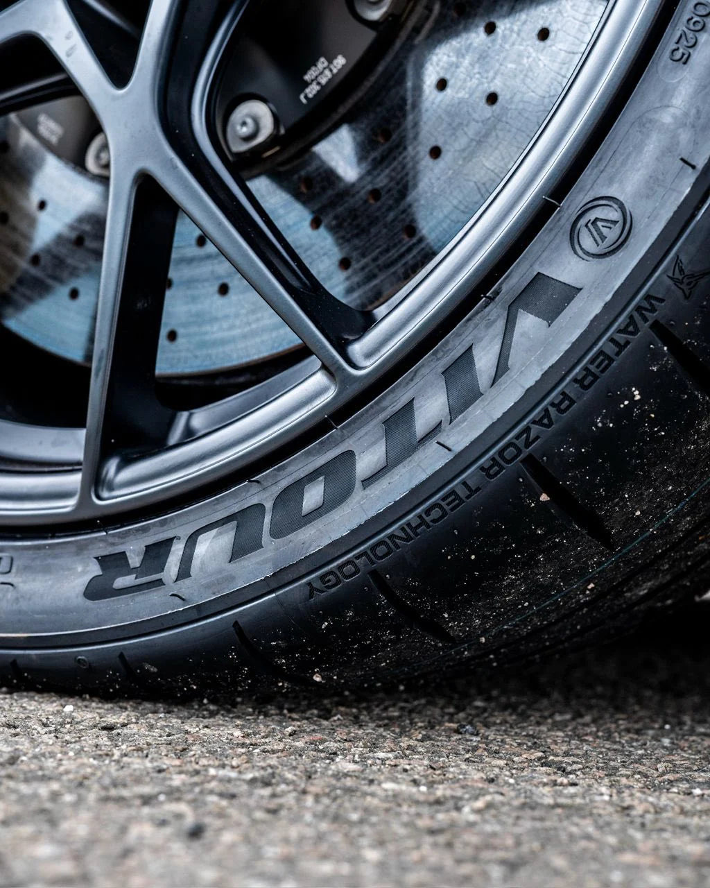 Vitour Tempesta P1 X-01R