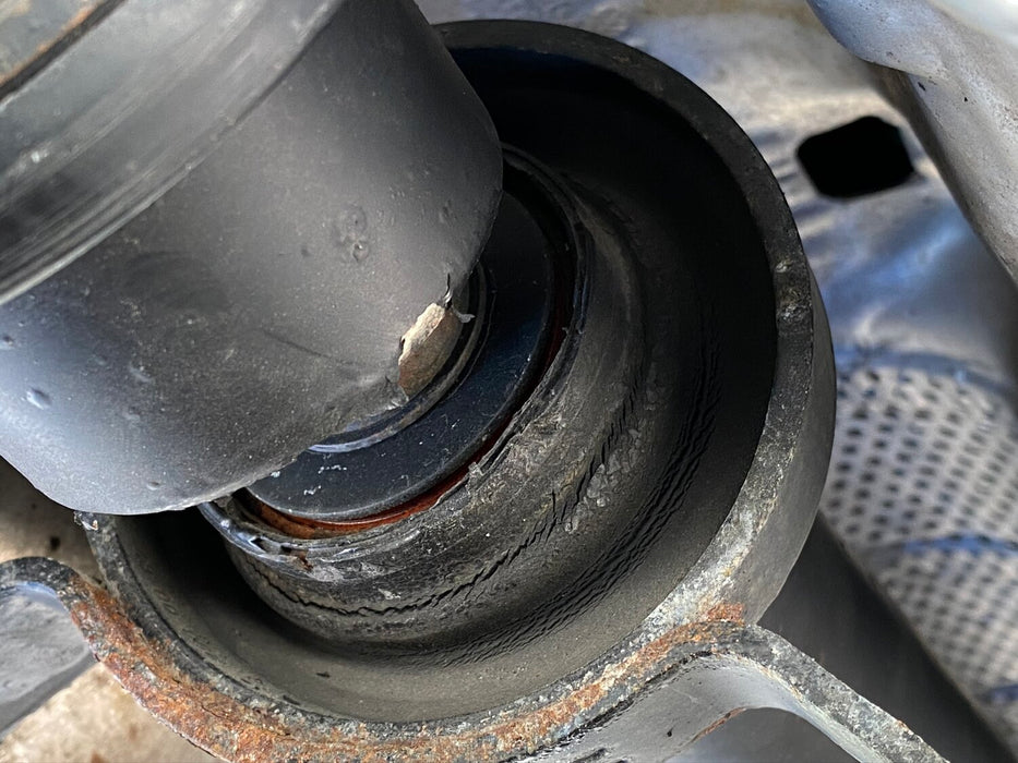 JXB Performance Audi B5 A4/S4/RS4 Driveshaft Center Support Bearing Carrier Upgrade (B5001A0)