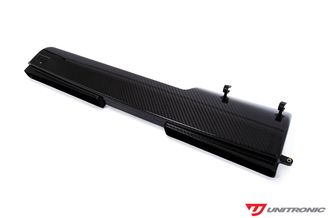 UNITRONIC CARBON FIBER INTAKE SYSTEM WITH AIR DUCT FOR MK8 GTI 2.0TSI EVO4