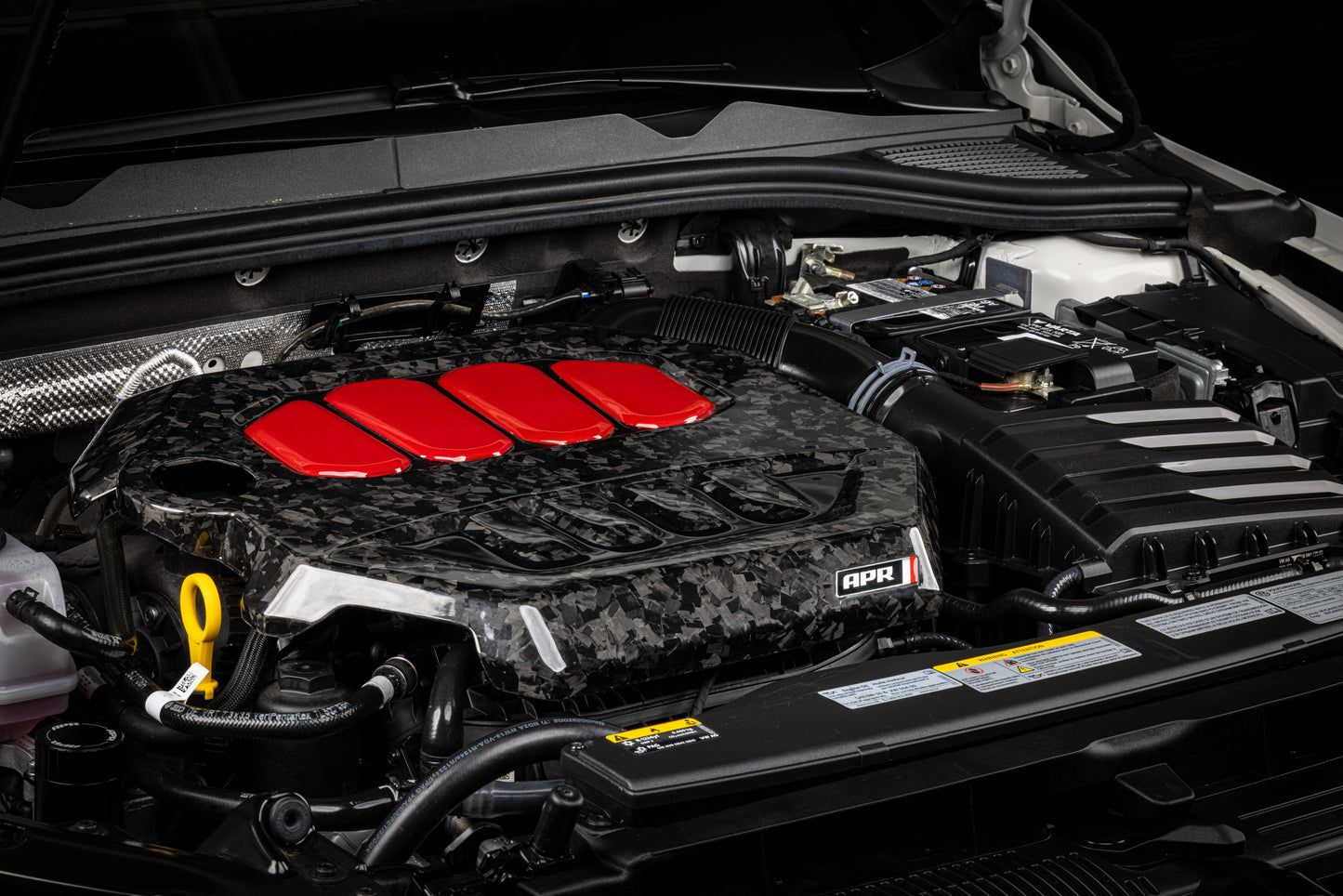 APR ENGINE COVER - 2.0T EA888.4 - FORGED CARBON FIBER